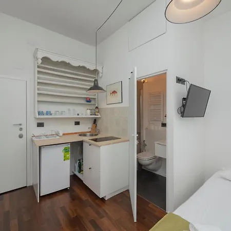 Xenia - Intimate In Sempione Apartment *