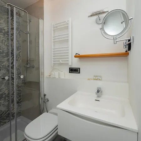 Xenia - Intimate In Sempione Apartment
